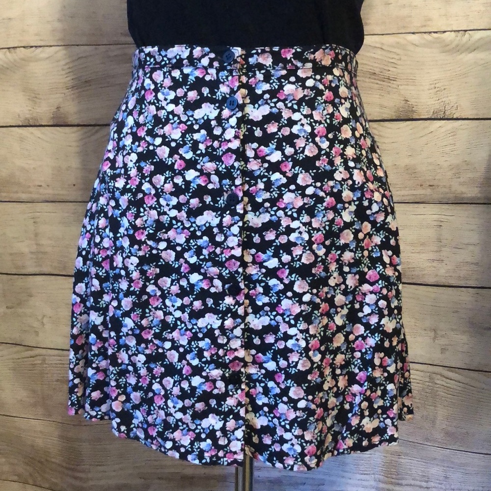 🚫 Floral high waisted skirt